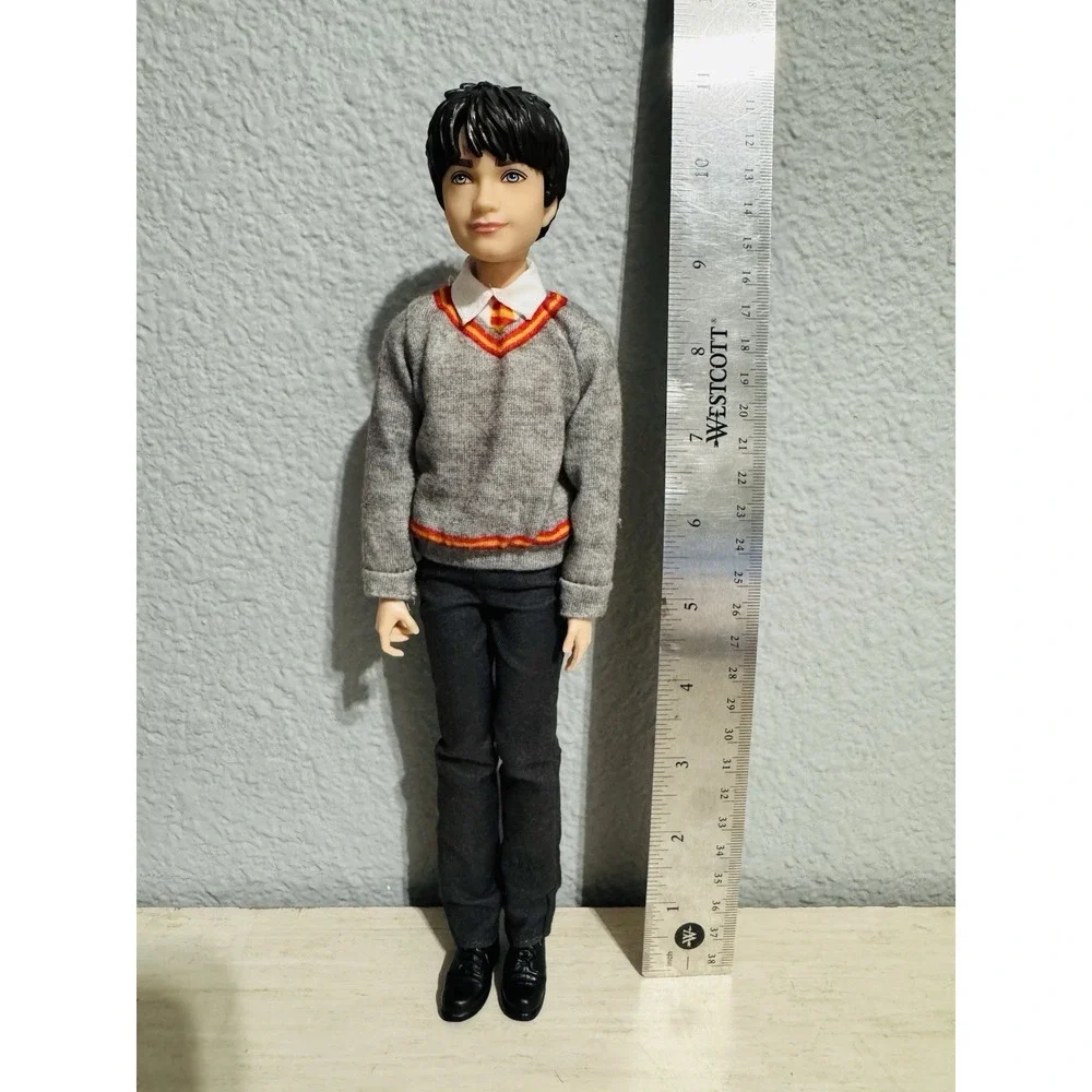 2018 Mattel Harry Potter Articulated 11in Doll‎ Student Uniform NO ACCESSORIES